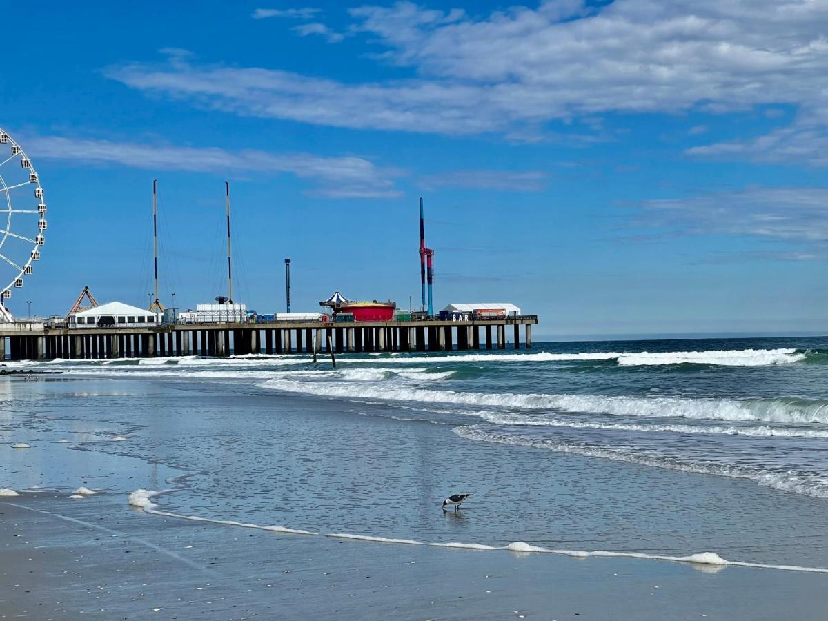 3 Bedrooms, Boardwalk Duplex Beachblock Home! Atlantic City Exteriör bild